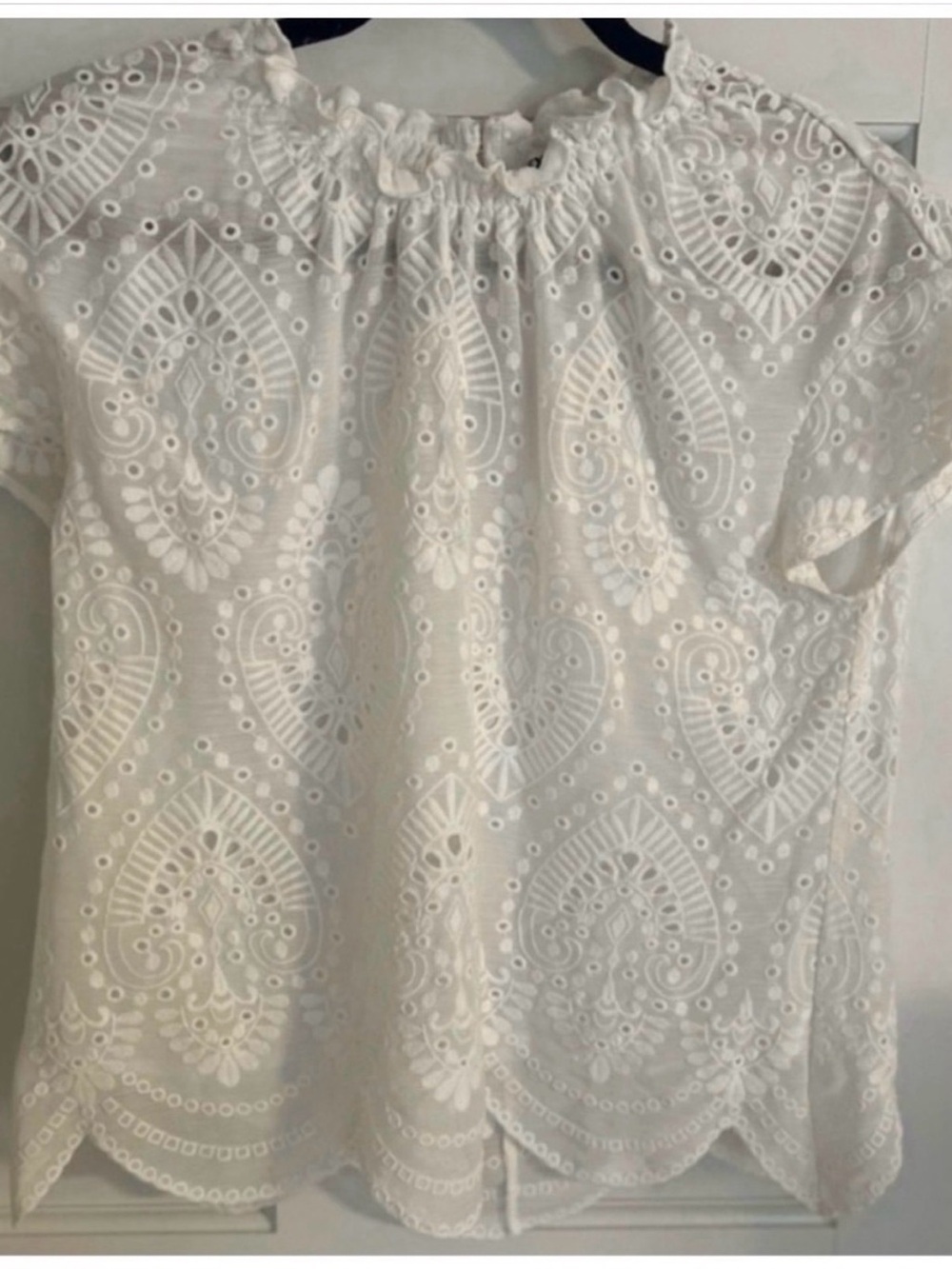 Express White Eyelet Embroidered Peasant Blouse Ruffle Collar Top Size M